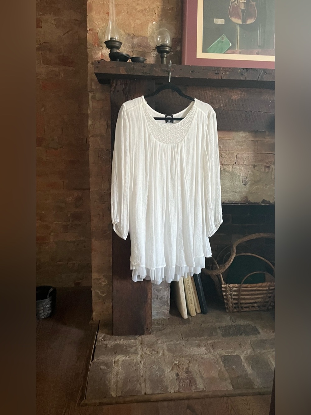 Women’s White Tunic with Textured Scoop Neck